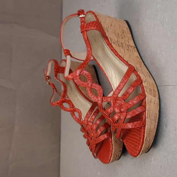 Tahari Star red strappy leather cork wedge sandals boho vacation resort, size 8 - Picture 1 of 9